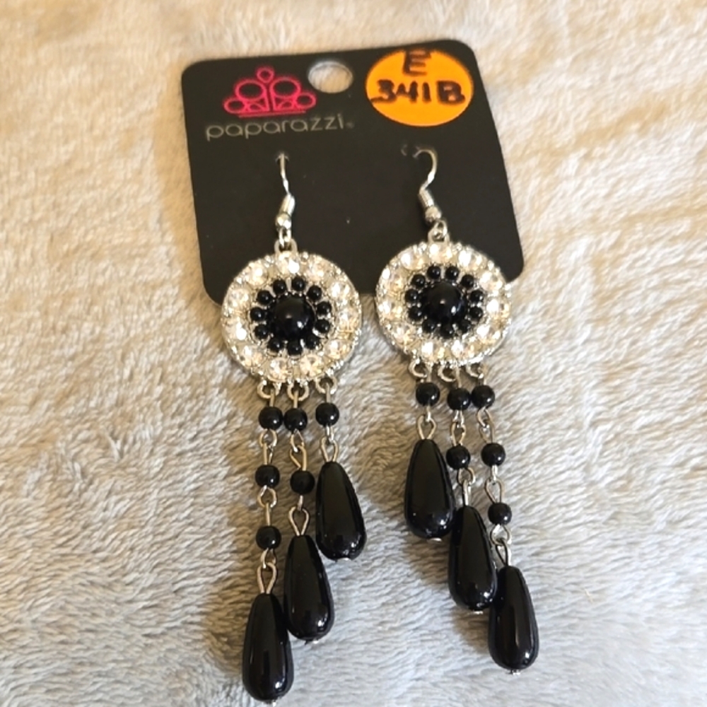 #072 Paparazzi Black and Silver Dangle Earrings